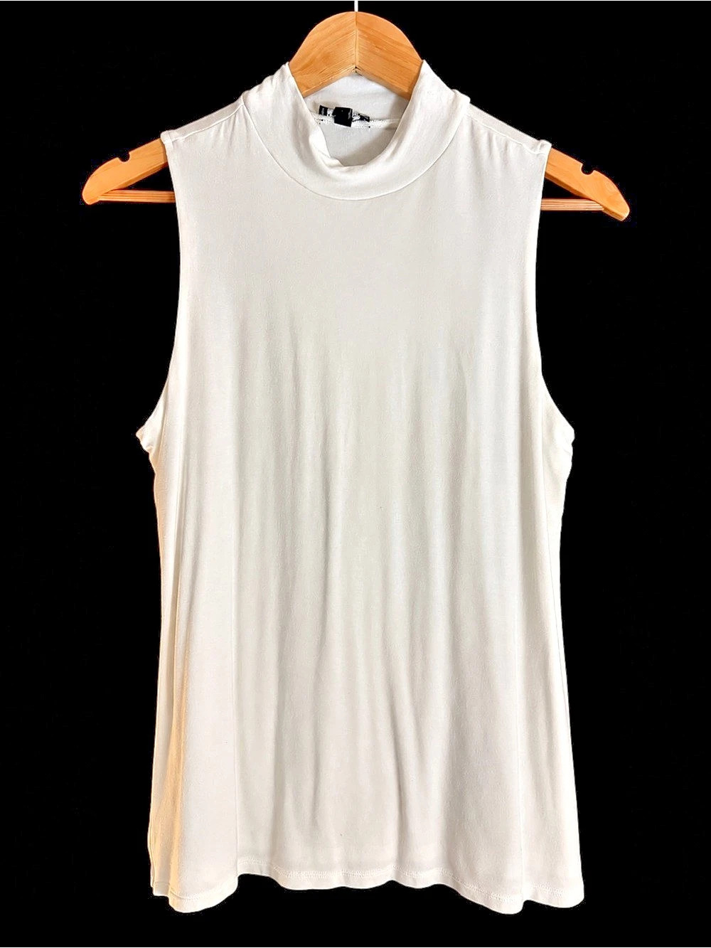 Express Mock Neck Tank Top in White Large Like New